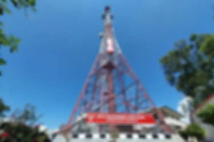 Menara BTS pertama Telkomsel di Indonesia, berada di Bukit Dangas Batam