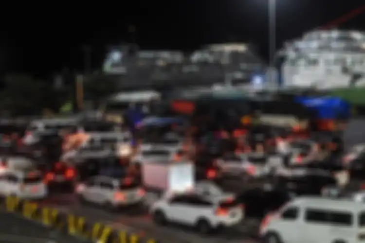 Pemudik nekat terobos penjagaan ketat di Pelabuhan Merak