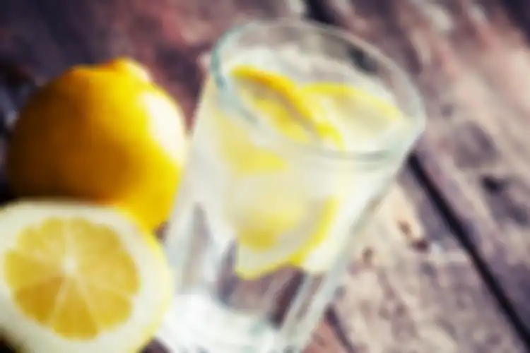 ilustrasi air lemon