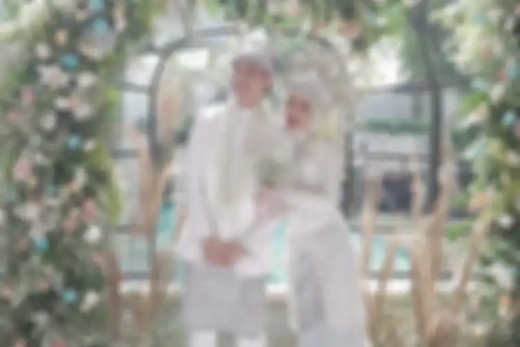 Aktris peran Dinda Hauw dan penyanyi Rey Mbayang yang baru saja melangsungkan pernikahan, Jumat (10/7/2020)