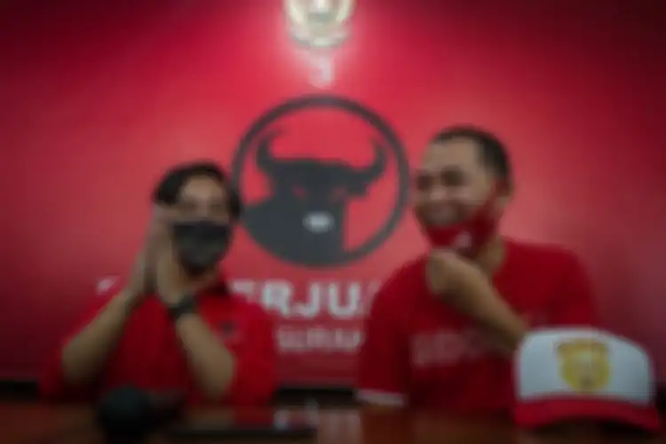 Gibran Rakabuming Raka dan Teguh Prakosa resmi mendapat rekomendasi PDI Perjuangan untuk maju sebagai bakal calon wali kota dan wakil wali kota Solo pada Pilkada serentak Desember 2020.
