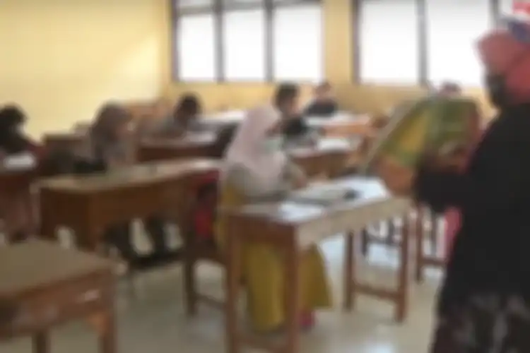 (lustrasi) SMP Negeri 02 Jatibarang, Kabupaten Brebes, Jawa Tengah, nekat membuka sekolah untuk pembelajaran langsung atau tatap muka