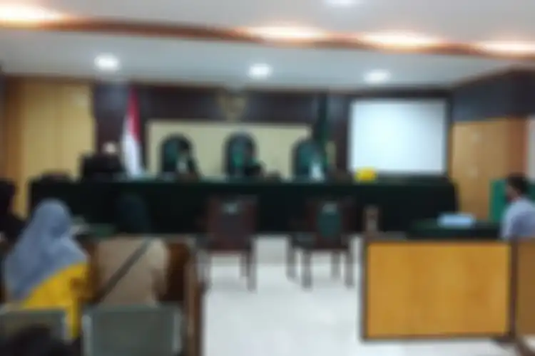 Sidang terkait pembagian harta waris yang melibatkan ibu dan anak yang saling berseteru