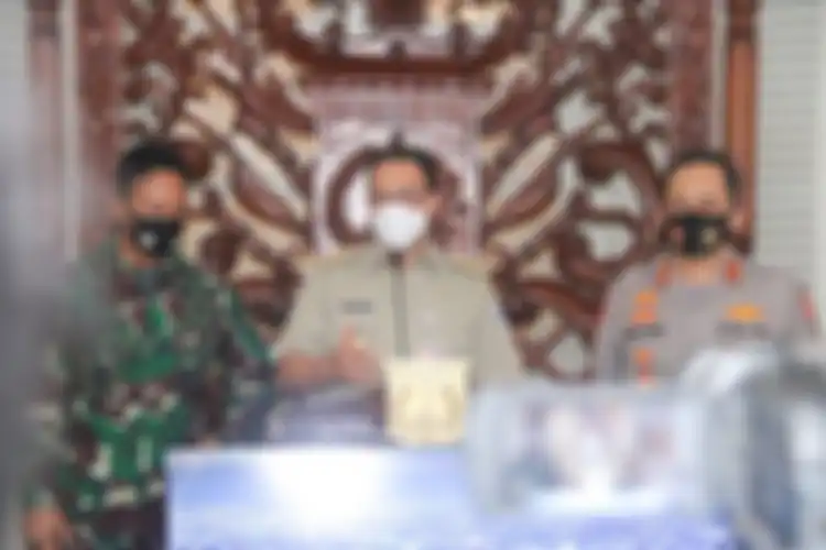 Kepala Staf TNI Angkatan Darat (KSAD), Jenderal TNI Andika Perkasa dan Wakil Kepala Kepolisian Negara Republik Indonesia (Wakapolri), Komjen Gatot Eddy Pramono mendatangi Gubernur DKI Jakarta Anies Baswedan pada Selasa (18/8/2020).