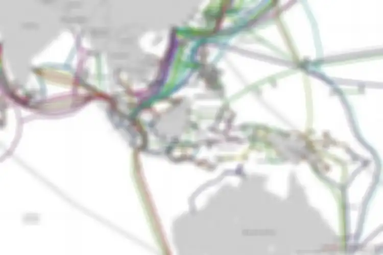 Ilustrasi sistem jaringan kabel bawah laut yang melintasi Indonesia.