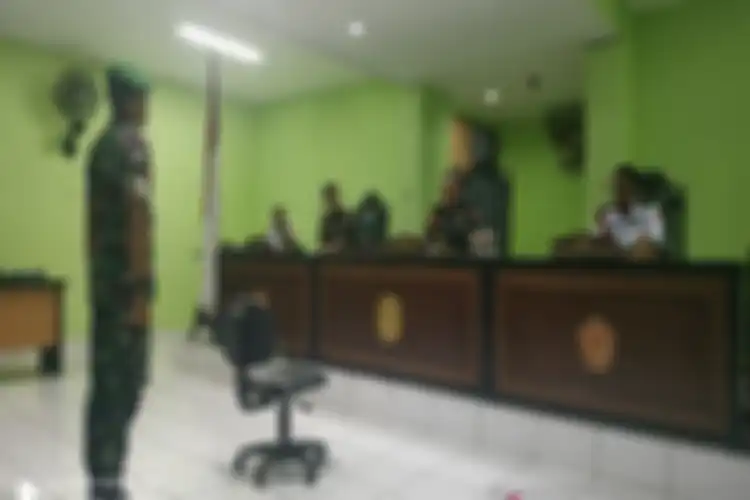 Pratu Demisla Arista Tefbana (28 th) dijatuhi hukuman penjara seumur hidup oleh Mahmil III-19 Jayapura, Kamis malam karena terbukti menjual amunisi dan senpi ke KKB.
