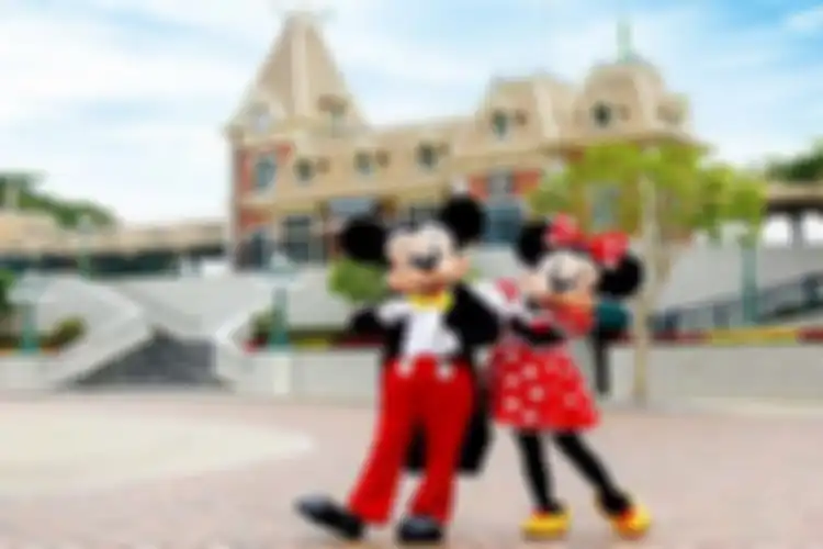 Disneyland Kena Dampak Pandemi