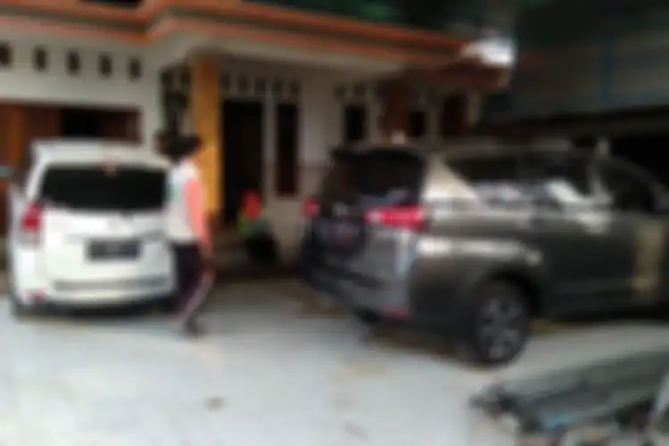 Hasil Jual Tanah, warga beli 176 Unit Mobil secara serentak
