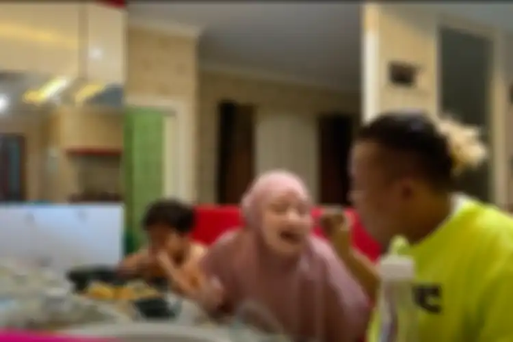 Sule pamer momen buka bersama Nathalie Holscher usai drama rumah tangganya usai