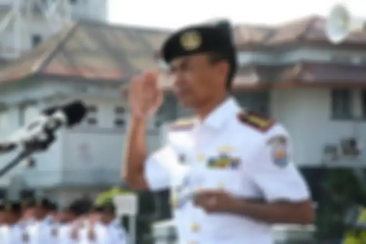 Mantan Komandan Satuan Kapal Selam TNI AL Kolonel Laut (P) Iwa Kartiwa semasa masih sehat dan bertugas yang kini terbaring sakit di kediamannya Tasikmalaya.