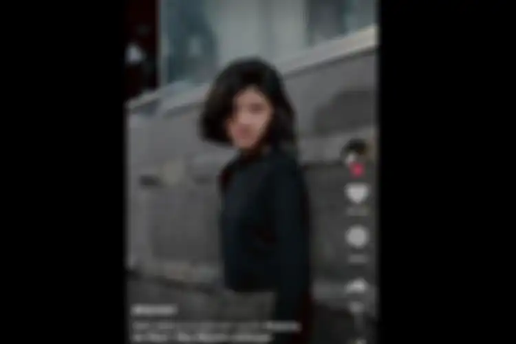 Gadis yang mirip dengan Nike Ardila