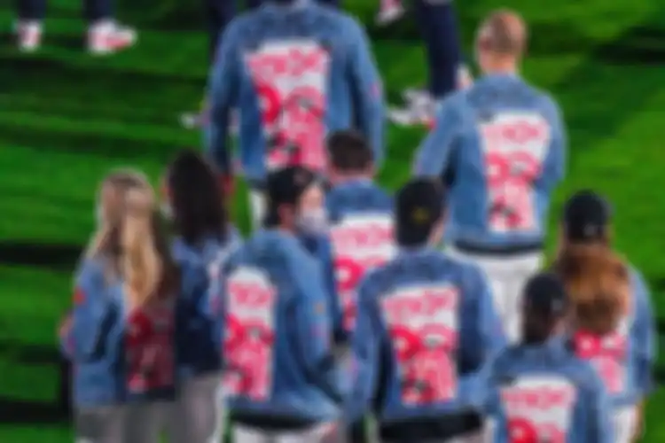 Jaket denim tim Canada saat penutupan Olimpiade Tokyo 2020 jadi sorotan netizen