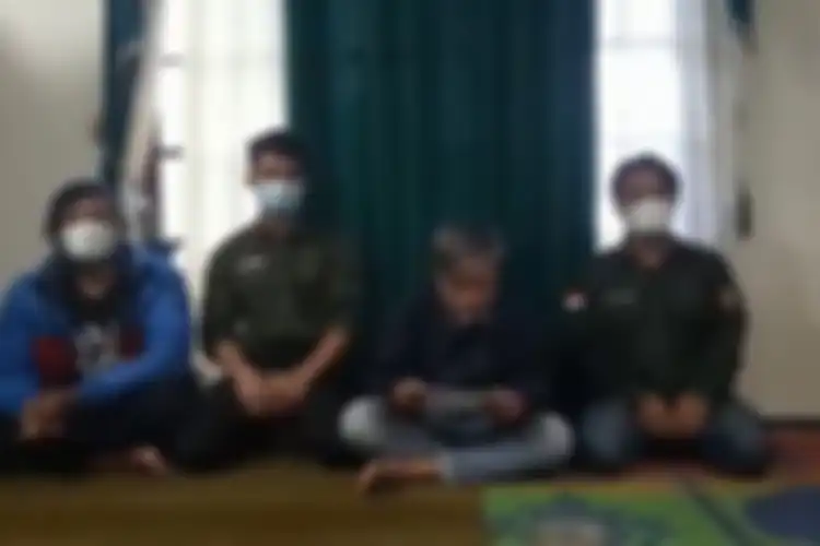Seorang pendaki asal Kebumen diblacklist 5 tahun tak boleh naik gunung gegara prank petugas penjaga Gunung Sindoro