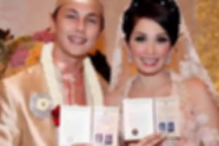 Pernikahan Ussy dan Andhika Pratama