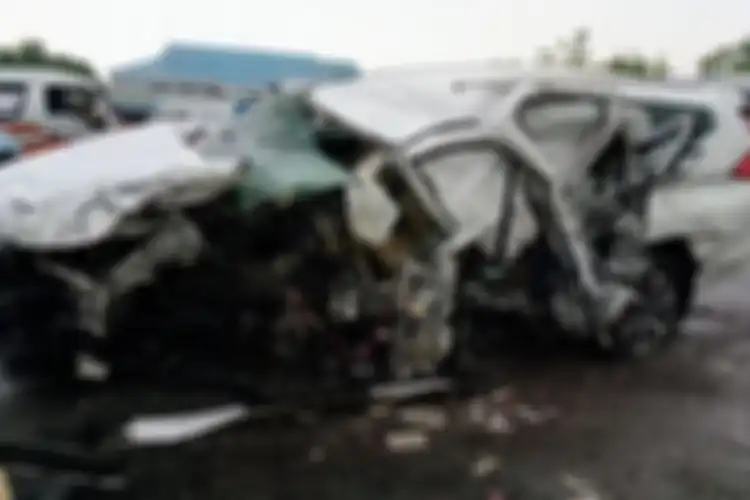 Mobil yang ditumpangi Vanessa Angel mengalami kecelakaan hingga tewas.