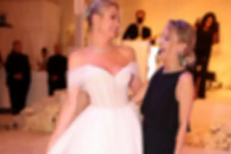 gaun pengantin paris hilton