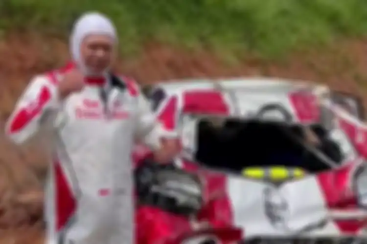 Ketua MPR Bambang Soesatyo mengalami kecelakaan saat melakukan balapan reli bersama Sean Galael