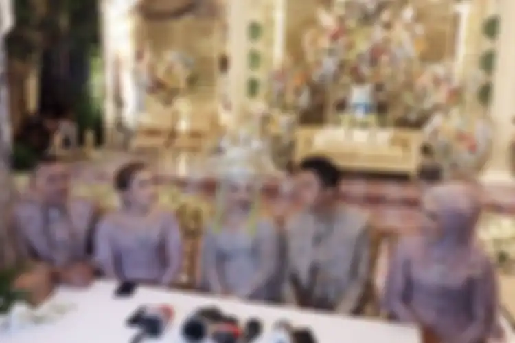 Keluarga Ayu Ting Ting di pernikahan Syifa dan Nanda.