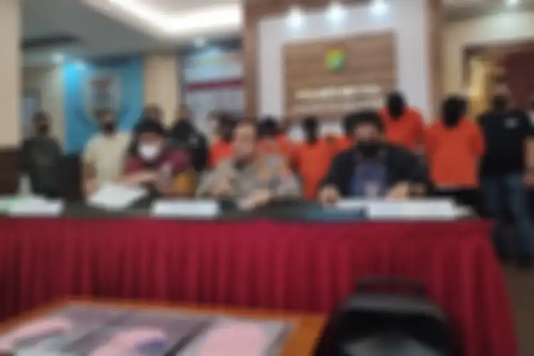 Polisi ungkap motif Holywings lakukan promisi bernada penistaan agama.