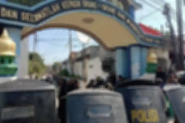 Bechi pewaris Ponpes Shiddiqiyyah Jombang ternyata justru sembunyi di tempat ini ketika ruamhnya dikepung ratusan polisi.