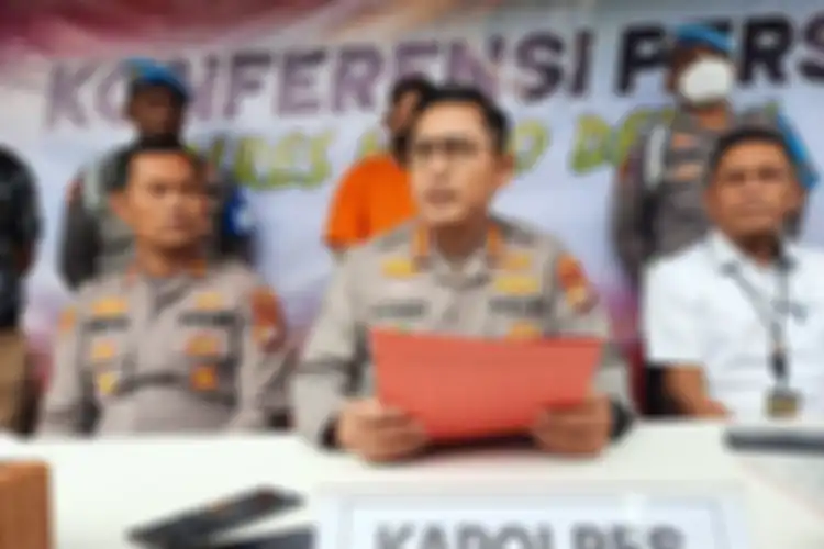 Kepolisian Resor Metro Depok gelar konferensi pers penganiayaan pengendara motor terhadap dosen UI