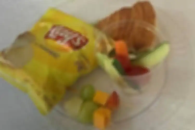Ini dia menu resepsi pernikahan yang kocak. Seseorang mengatakan itu adalah hal paling menyedihkan yang pernah mereka lihat