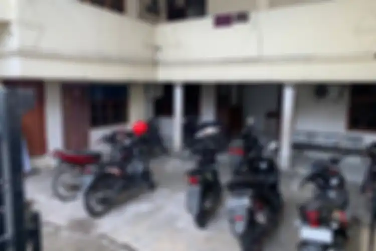 Sebuah kos-kosan di Warakas di Jalan Warakas IV gang 17 RT 04 RW 014, Tanjung Priok, Jakarta Utara jadi TKP pencurian sepeda motor pada Minggu (4/2/2024) dini hari. (KOMPAS.com/VINCENTIUS MARIO)