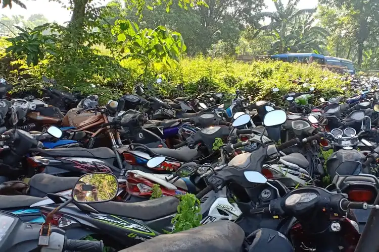 Mudah, Begini Cara Mengurus Motor Hasil Curian yang Terlantar di Teluk Pucung