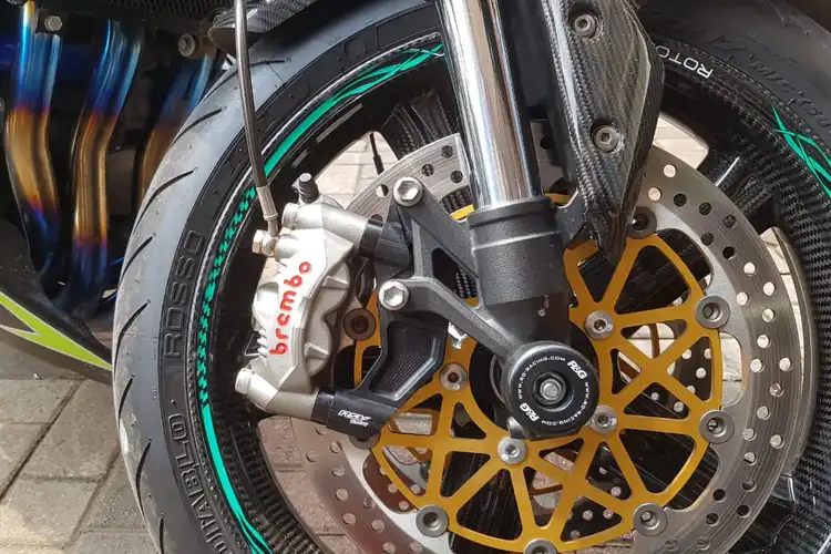 Mana Yang Lebih Pakem, Kaliper 1 Piston Atau 2 Piston? Jangan Asal Pilih