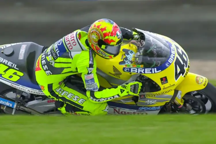 Pembalap Edan! Valentino Rossi Langsung Fastest Lap, Pertama Kali Bawa Motor Balap Honda NSR500
