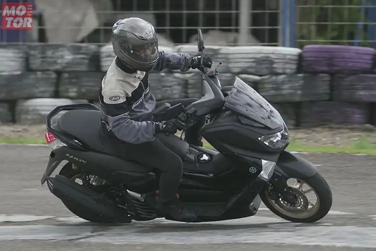 Pelek Yamaha NMAX Berukuran 13 Inci Ternyata Ada Alasannya, Ingat Lagi Yuk