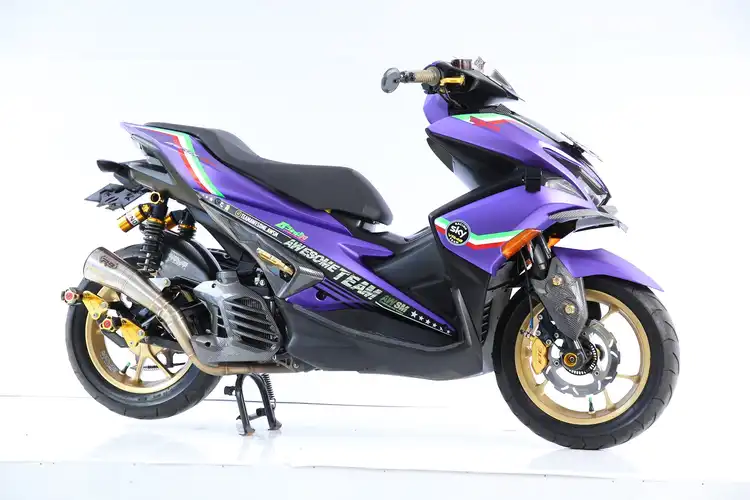 Tampil Nyentrik, Yamaha Aerox 155 Ini Jadi Juara Daily Use Pada Customaxi Surabaya 2019