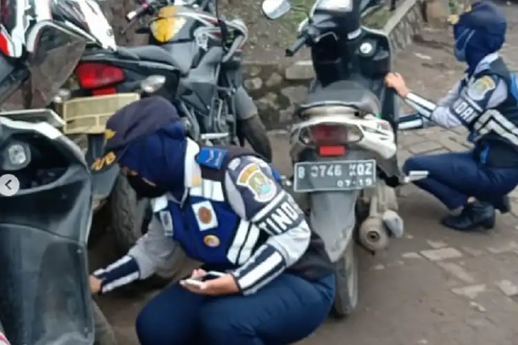 Astaga, Puluhan Motor Dibikin Begini oleh Srikandi Dishub Kota Bekasi