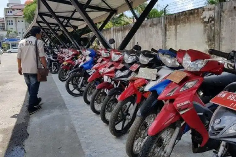 Ada 46 Unit Motor Yang Dilelang  Pemda Dengan Tahun Produksi 1992-2012