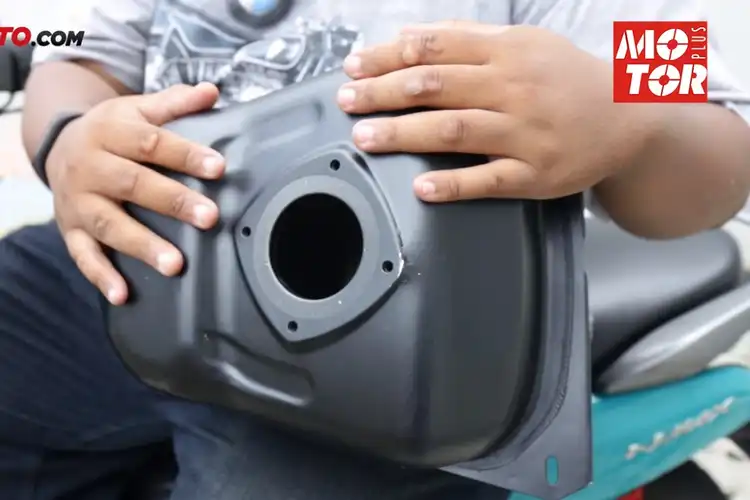 Jadi Jarang Ke Pom Bensin, Video Ulas Tangki Bensin Melar Yamaha NMAX