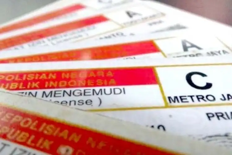 Sering Jadi Pertanyaan Nih, Apakah Perpanjang SIM Boleh Diwakilkan Oleh Orang Lain?
