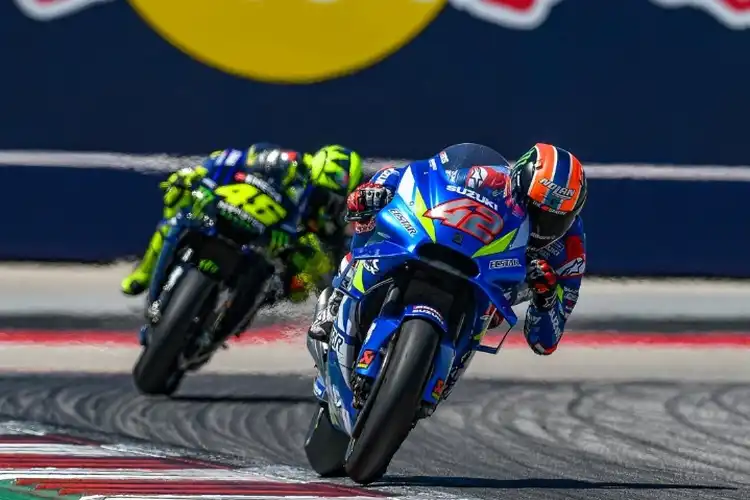 Sengit, Video Pertarungan Valentino Rossi dengan Alex Rins di MotoGP Amerika 2019, Lengah Sedikit Hancur