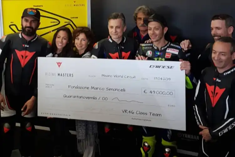 Ternyata Bisa Riding Bareng Valentino Rossi, Syaratnya Ini Nih