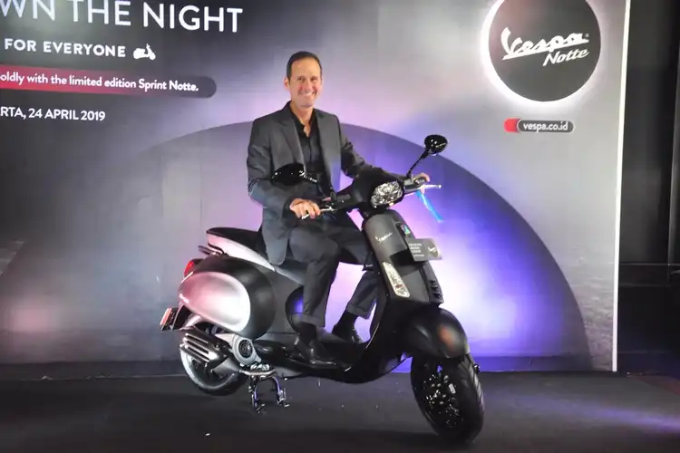 Pakai Embel-embel Limited Edition, Vespa Sprint Notte 150 Cuma Ada Segini