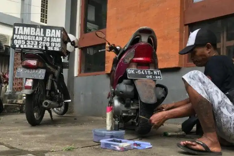 Wow, di Bali Ada Pria Panggilan Yang Siap Layani 24 Jam Saat Ban Bocor