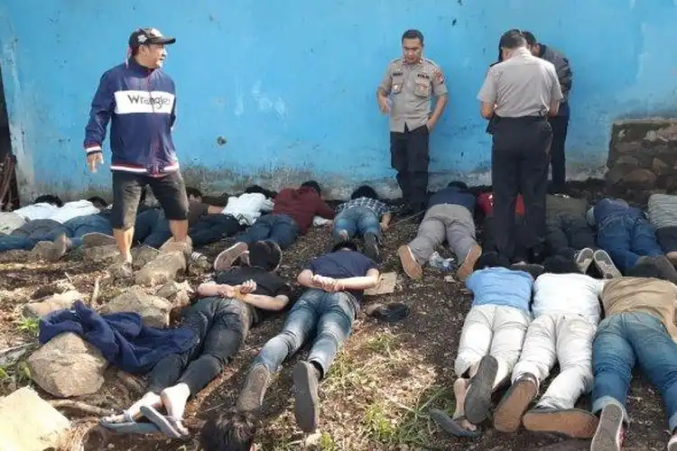 Video Penangkapan Geng Motor Ciputat Yang Menewaskan Peserta Saur On The Road