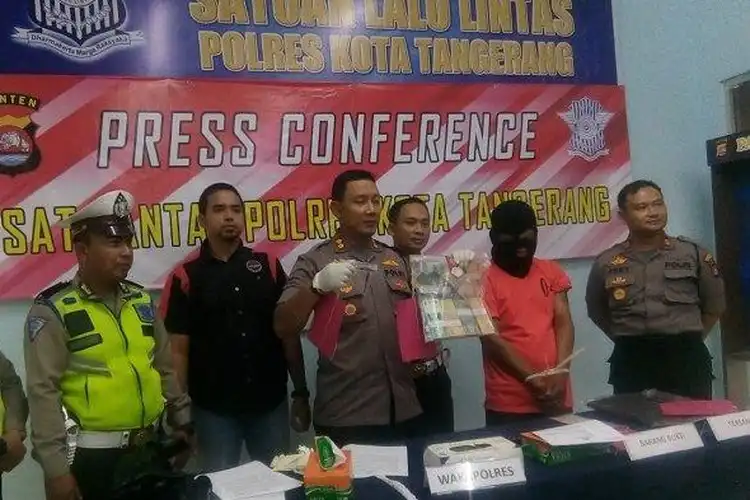 Nekat Bobol Boks Motor Yang Sedang Ditilang, Pria Ini Malah Ikut Diringkus Polisi