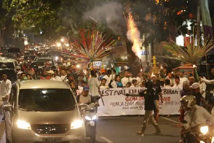 Bikers Yang Masih Nekat Konvoi Takbiran Beramai-Ramai, Langsung Disuruh Putar Balik