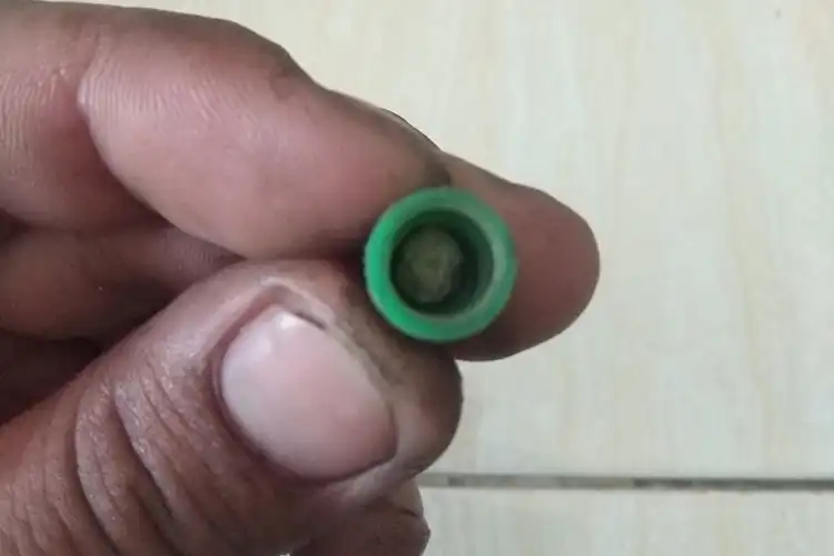 Tukang Tambal Ban Jujur Buka-bukaan Ban Sering Kempas Karena Tutup Pentil Diganjal Batu