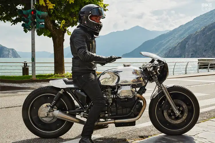 Sangar! Modifikasi Moto Guzzi Cafe Racer Kinclong Berpelek Monoblock