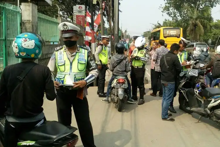 Buruan Dilunasin, Polisi Sebut Kendaraan yang Enggak Bayar Tunggakan Pajak Datanya Akan Dihapus Selamanya