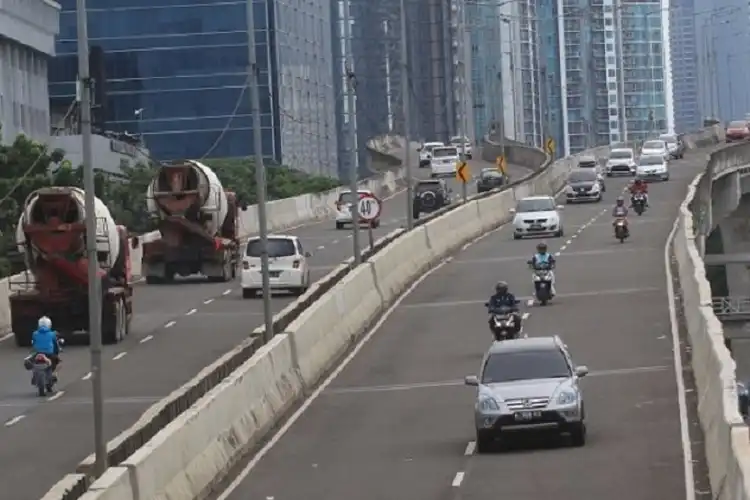 Terungkap, Ini Alasan Pemotor Gak Boleh Naik JLNT Casablanca