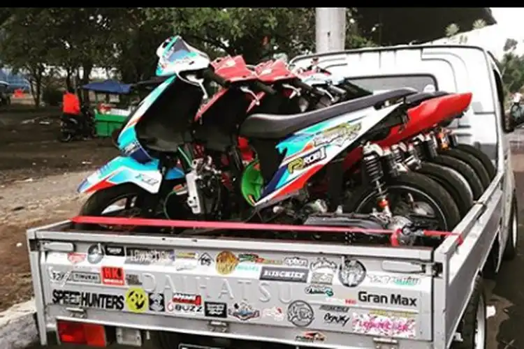 Mantap! Sering Dipakai Buat Storing Motor, Daihatsu Lakukan Recall Gran Max dan Luxio