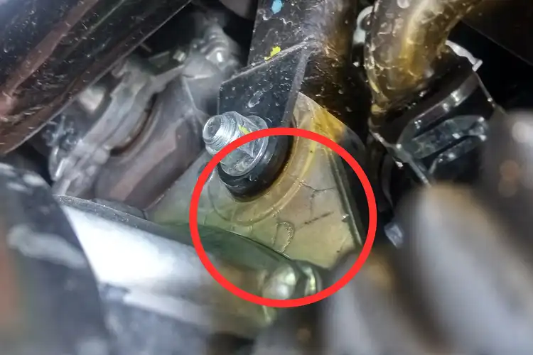 Kaget Pengakuan Para Pemilik Yamaha NMAX, Mesin Retak-retak Takut Ambyar di Jalan, Ternyata Ini Sebabnya