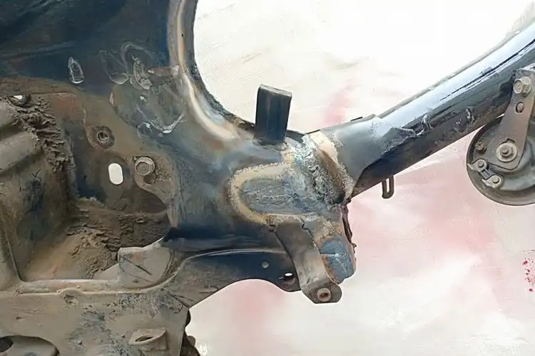Jarang yang Sadar Sasis Motor Tak Pernah Tabrakan Ternyata Bisa Bengkok Sendiri Terungkap Sebabnya